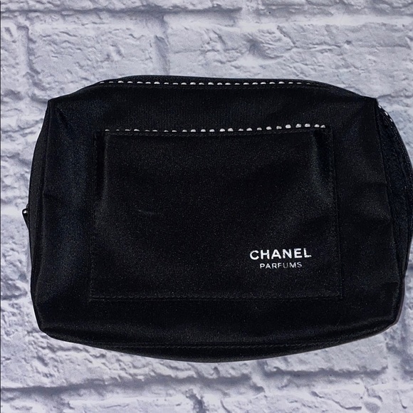Chanel Bundle of 2 Travel Cosmetic Accessory Cases - Picture 9 of 15